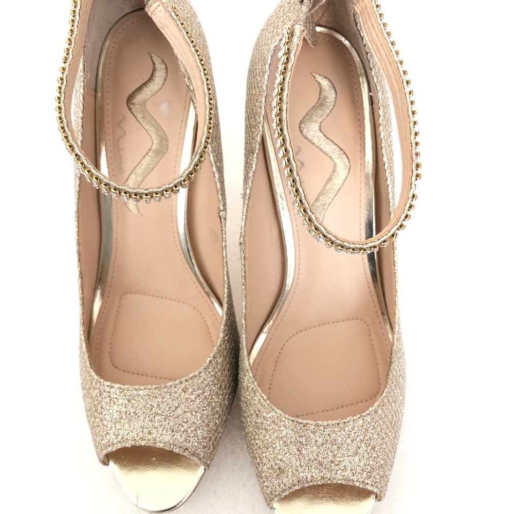 NINA Sparkling Gold Shoes with gold stones